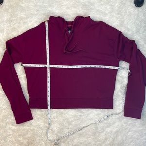 Victoria Sport Cropped Hoodie Sz M
